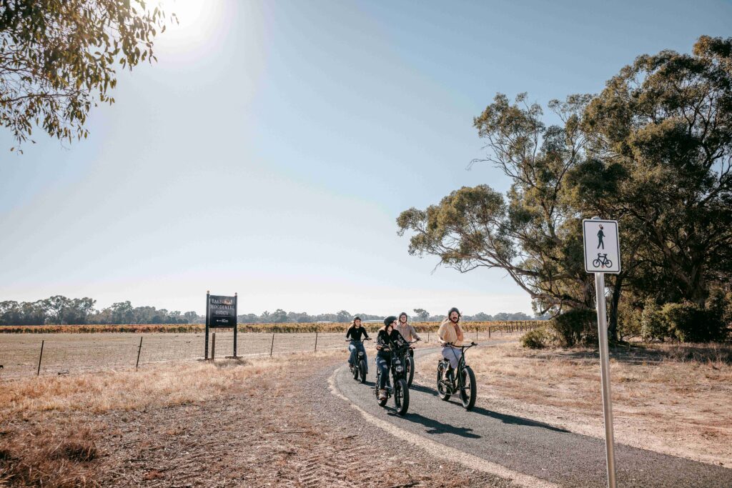 20250514_001410080_iOS_7_11zon